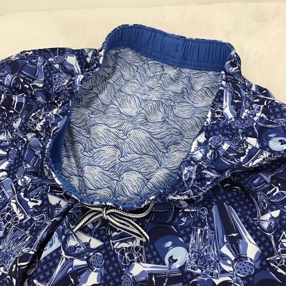 Peter Millar Men’s NWOT Seaside Swim Trunks Lined Blue Cocktails Size Medium - Picture 8 of 9